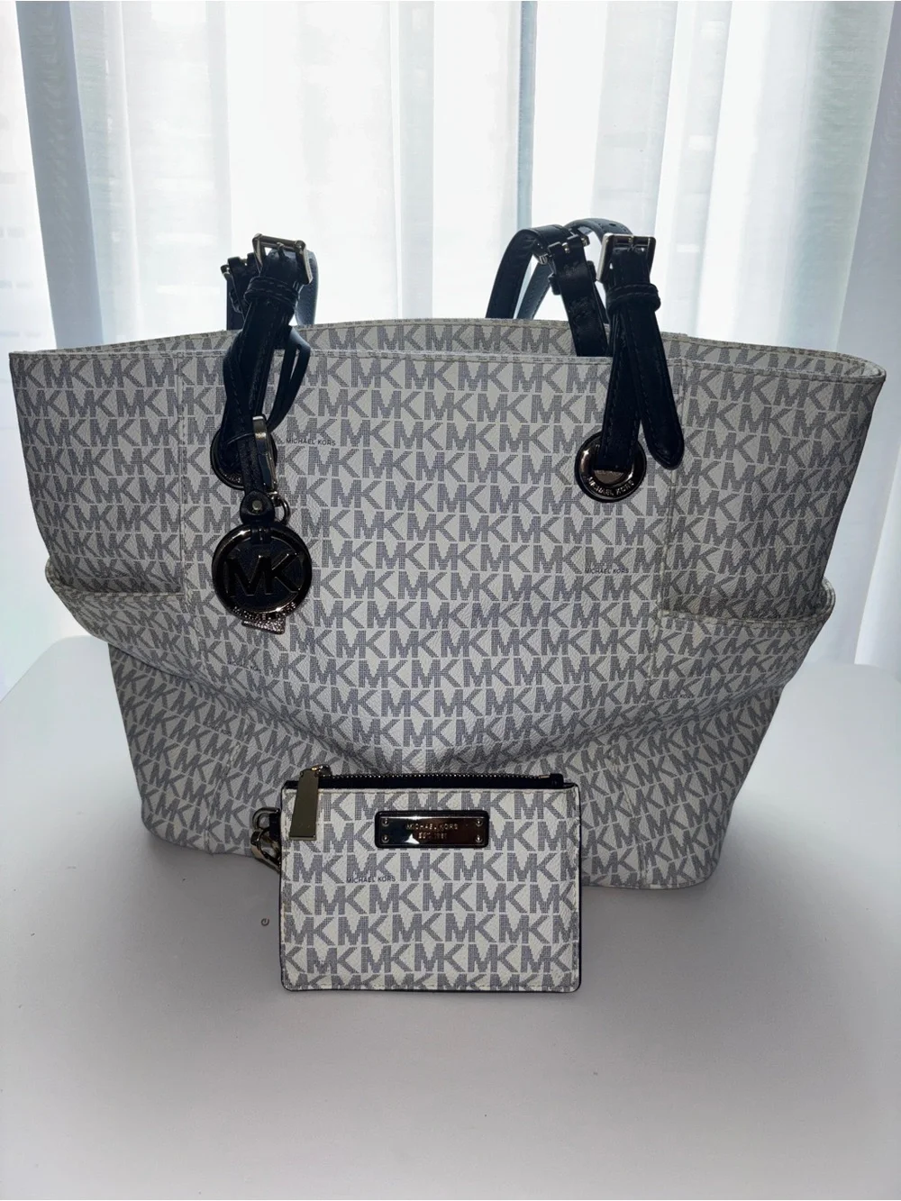 Michael Kors White and Black MK Tote with Matching Card Case